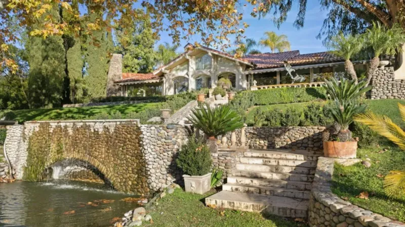 ملكية ريفية بمساحة 1200 فدان للبيع مقابل 33 مليون دولار