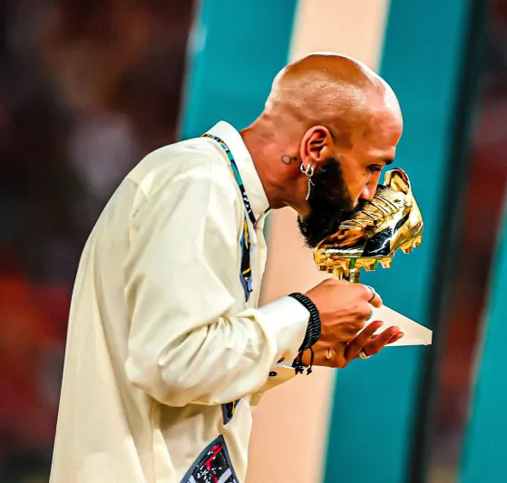 اعتزال هداف كأس أمم أفريقيا 2023 إيميليو إنسوي بعد اتهامات السرقة