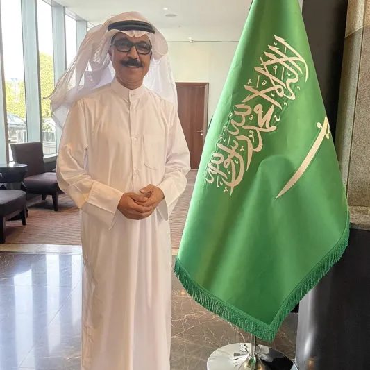 نجل عبد لله الرويشد يكشف آخر تطورات حالة والده الصحية