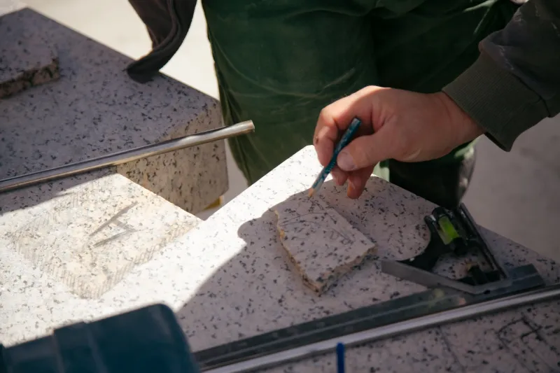 "الرياض آرت" تدشن معرض "طويق للنحت" 2024 بمشاركة فنانين دوليين (فيديو)