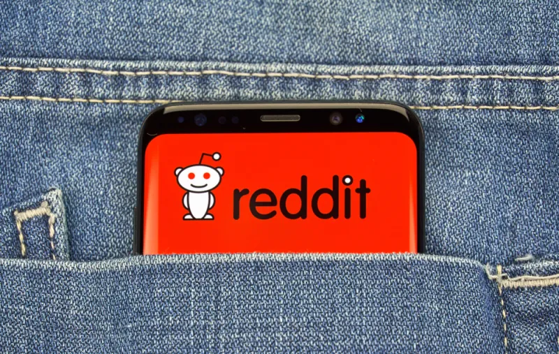 "Google" تعقد صفقة مع "Reddit" بـ 60 مليون دولار لتدريب الذكاء الاصطناعي