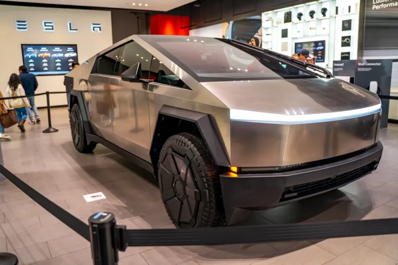 صدأ وتآكل.. تسريبات تؤكد عيوبا في شاحنة "Cybertruck"