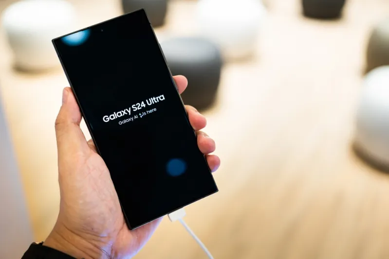 مستخدمو Galaxy S24 يواجهون مشاكل ضخمة في الشاشة.. ما القصة؟ 