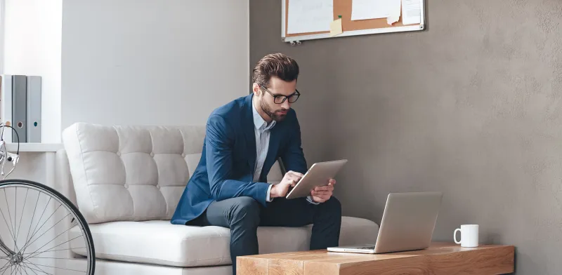 "ثوان معدودة لمظهر أكثر أناقة".. 5 أدوات لتغيير قصة الشعر باستخدام الذكاء الاصطناعي