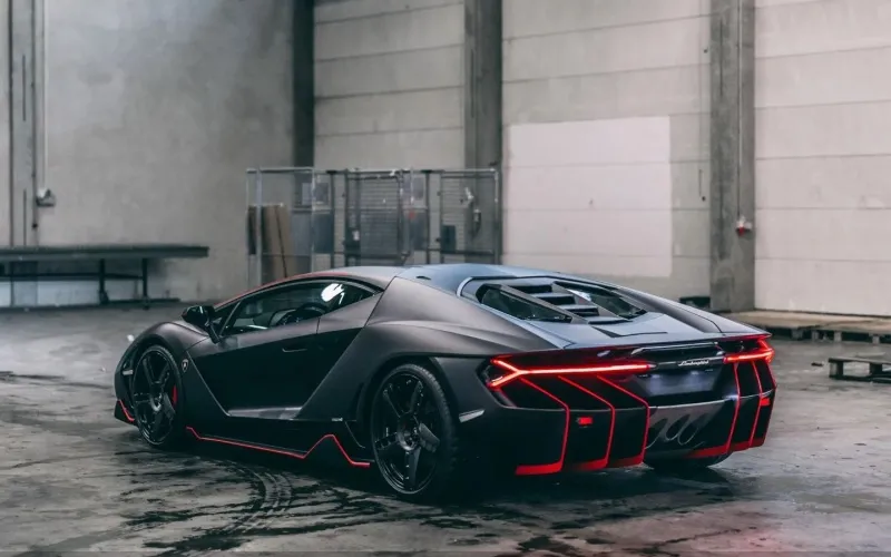 بيع سيارة "Lamborghini Centenario LP770-4" في مزاد بـ 2.14 مليون دولار