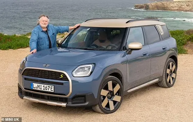 سيارة Mini Countryman الجديدة أول سيارة تقدم خيارًا كهربائيًا خالصًا بدون انبعاثات 