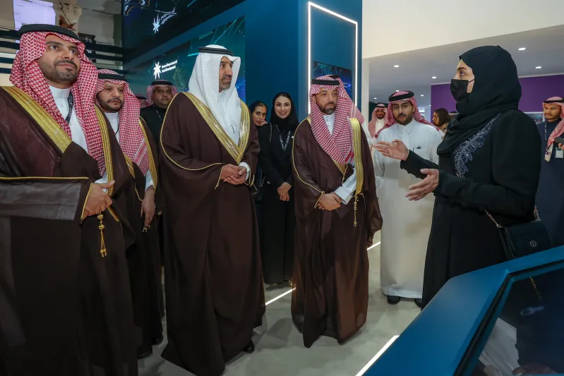وزير الموارد البشرية يطلق مجموعة من الخدمات الرقمية خلال "ليب 2024"