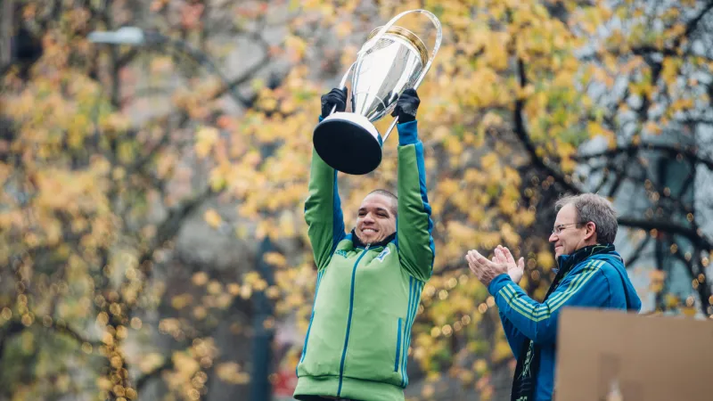 لمدة 24 ساعة.. عقد غير مسبوق في تاريخ كرة القدم