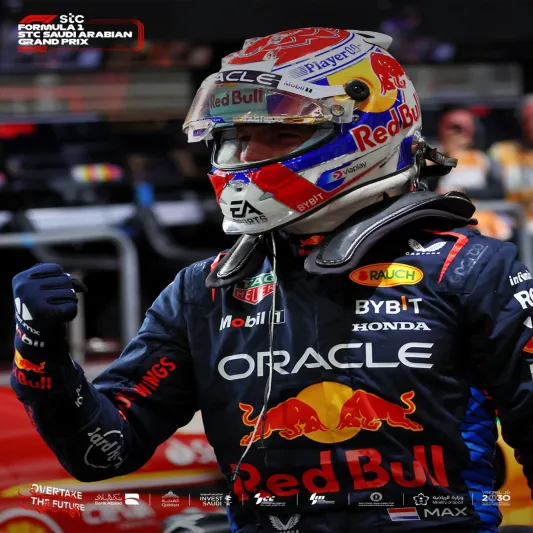 فيرستابن يحصد المركز الأول في التجارب التأهيلية لجائزة السعودية الكبرى