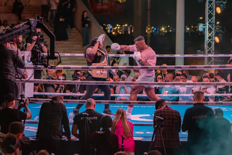 أنجانو وجوشوا يستكملان استعداداتهما للتنافس أمام جمهور موسم الرياض