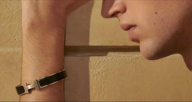 قطع بسيطة لإطلالة أنيقة.. إكسسوارات لا غنى للرجل عنها في رمضان 2024