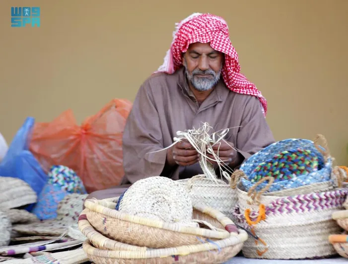 بعد تجاوز 700 زائر يوميًا.. اختتام فعاليات مهرجان "الغضا للثقافة والفنون 45"