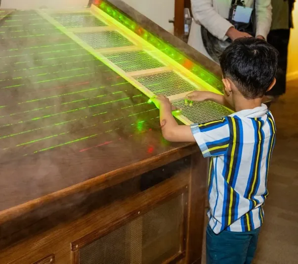 تدشين أول آلة قانون ليزر في العالم بمتحف "عرّاب المارشالات السعودية" بجدة التاريخية