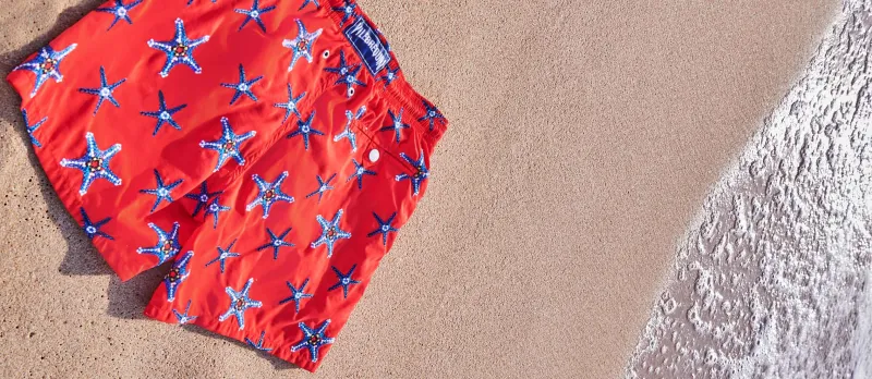 "الحرارة سترتفع قريبًا".. أفضل أثواب السباحة من العلامات الفاخرة في 2024