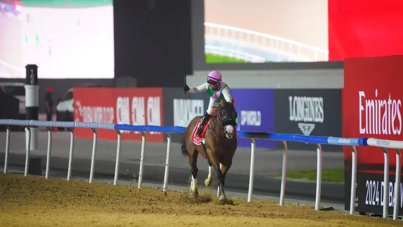 الجواد "لوريل ريفر" يهدي السعودية كأس دبي العالمية للخيول