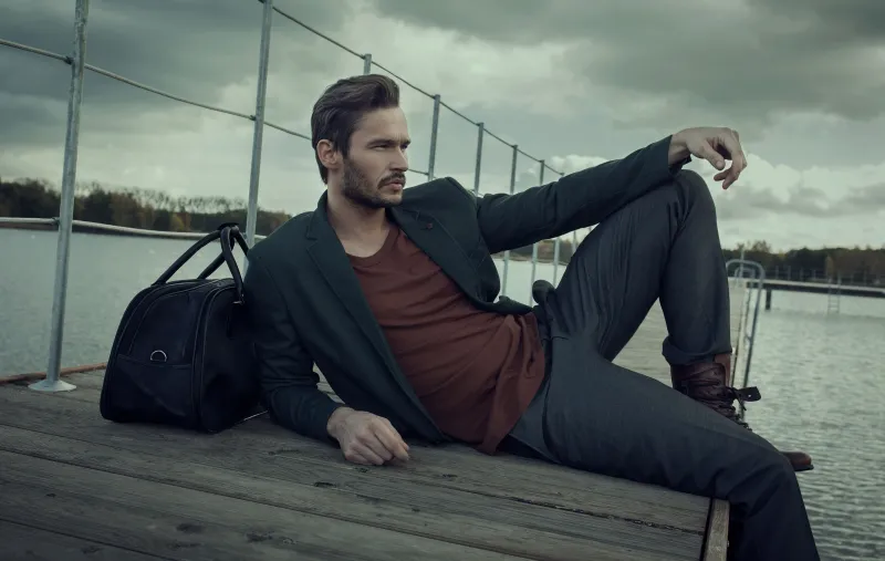 "كي لا تفقد أناقتك في أي وقت".. 5 حيل يجب أن يعرفها كل رجل