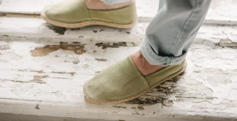 "الحركة تزداد في الصيام".. أحذية تمنحك الراحة والأناقة في شهر رمضان