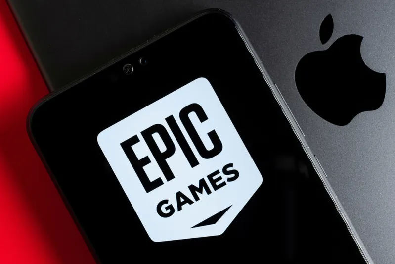 "Epic Games" تتهم "Apple" بعرقلة وصول "Fortnite" إلى هواتف "آيفون"