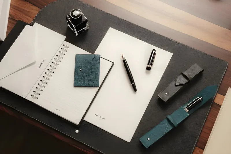 "مختلفة بلمسة أنيقة".. دليل هدايا الرجل لعيد الفطر 2024