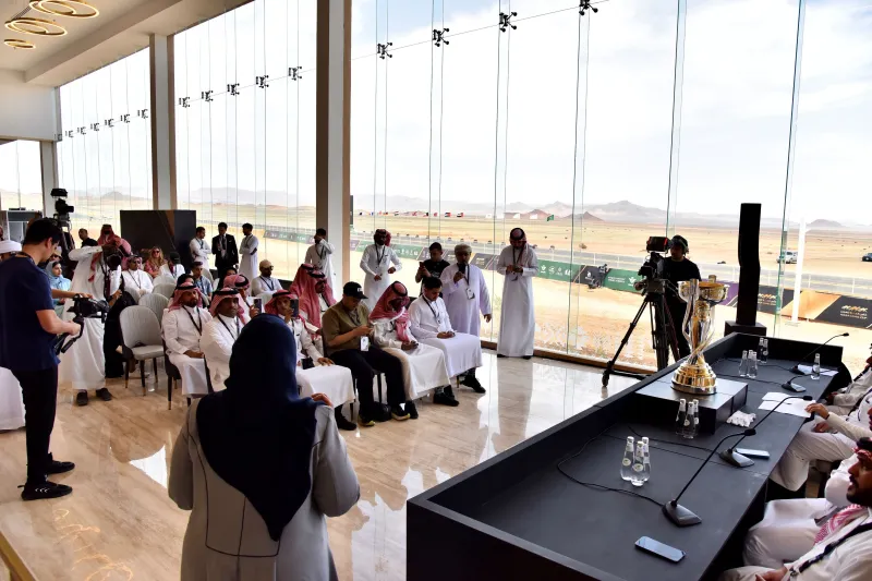 كأس العُلا للهجن.. منافسة شرسة بين نخبة الهجانة بالمنطقة والعالم