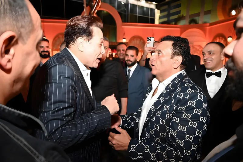 سعرها 2400 دولار.. محمد فؤاد يتألق بسترة من "Gucci" في حفل زفاف ابنه