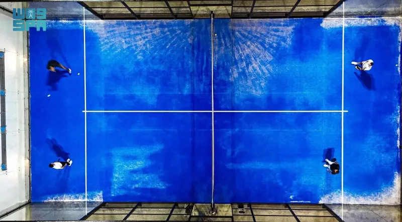 إقبالٌ متزايدٌ على رياضة "البادل" في المملكة خلال رمضان