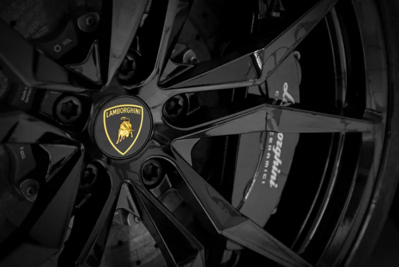 "Revuelto".. لامبورغيني تكشف عن سيارة نادرة