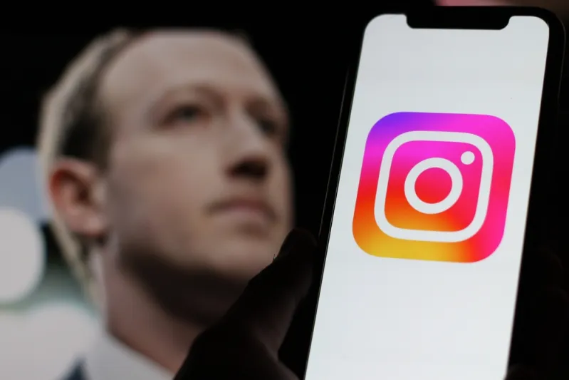 إيميلات مُسربة تكشف عن سر استحواذ مارك زوكربيرغ على Instagram في 2012