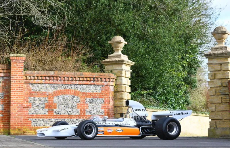 بمليون يورو.. سيارة سباقات نادرة من "McLaren" للبيع في مزاد