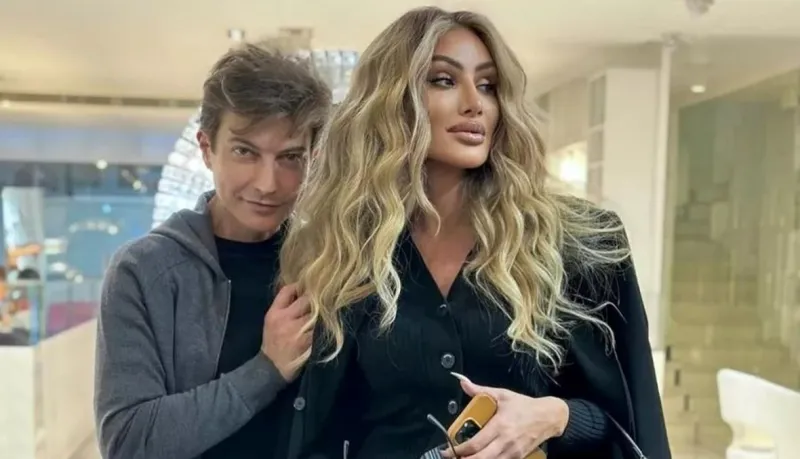 وفاة مصفف الشعر طوني صوايا.. ونعي مؤثر من نجمات الوطن العربي