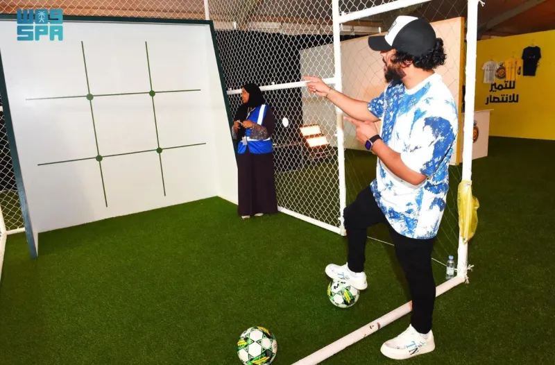 تدشين "بيت أغلى الكؤوس" احتفالاً بنهائي كأس خادم الحرمين الشريفين بين الهلال والنصر