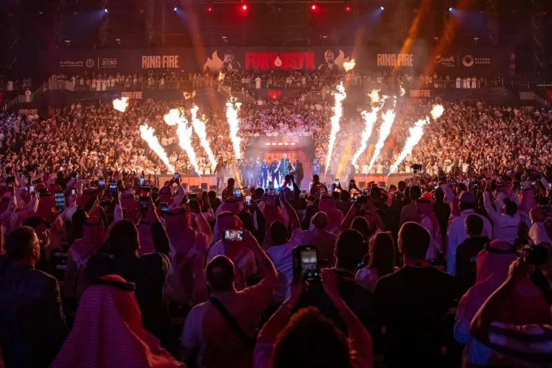 النزال التاريخي Ring Of Fire - حلبة النار - المصدر: حساب @Turki_alalshikh عبر x نزال جديد بين "أوسيك" و"فيوري" في الرياض.. 21 ديسمبر