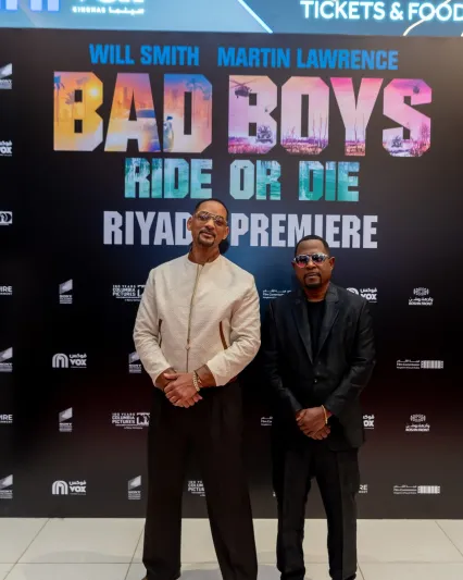 يرتدي جاكيت بـ1495 يورو.. ويل سميث يروّج لفيلمه Bad Boys في الرياض بأناقة