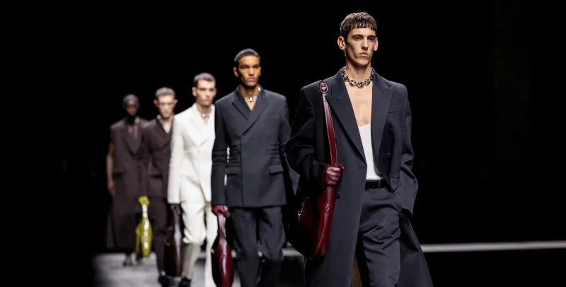 8 حيل ذكية لإطالة القامة.. دليل الموضة لقصار القامة