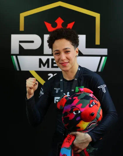 "هتان السيف".. أول سعودية تفوز في بطولة دوري المقاتلين المحترفين "PFL"