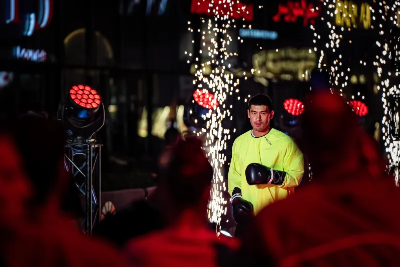 "أسبوع الملاكمة" في موسم الرياض.. المشاركون في "5VS5" يستعرضون مهاراتهم