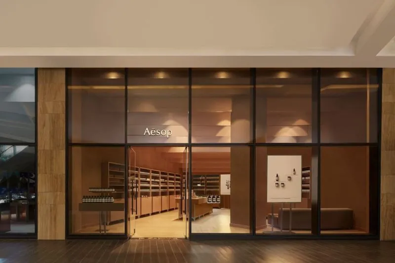 إيسوب تفتتح متجرًا جديدًا في فيا رياض بالرياض