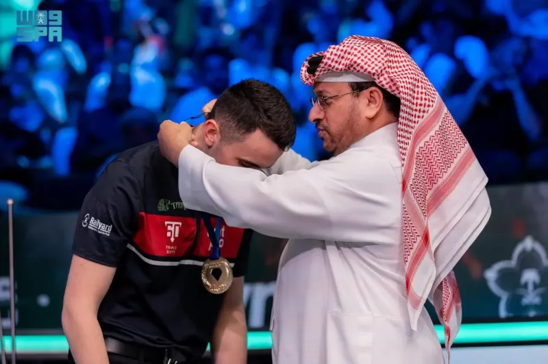 الأمريكي غورست يتوج بلقب بطولة العالم للبلياردو  في جدة