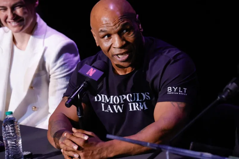 تأجيل نزال مايك تايسون وجايك بول بسبب مخاوف صحية