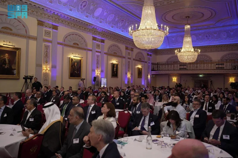 مستثمرون بريطانيون يرغبون الاستثمار في الطاقة والبنية التحتية بالسعودية