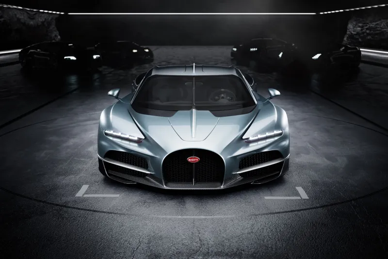 بسعر يتجاوز 4 ملايين دولار.. بوغاتي تكشف عن أول سيارة هجينة