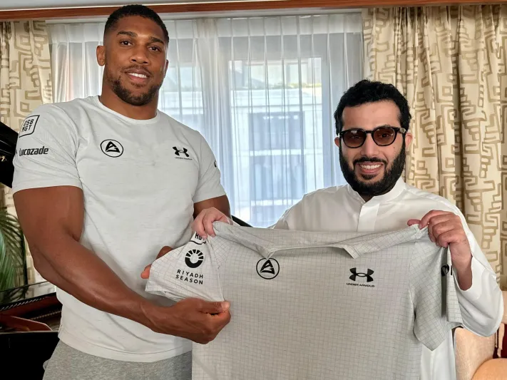 بطل العالم "آنتوني جوشوا" سفيرًا لموسم الرياض