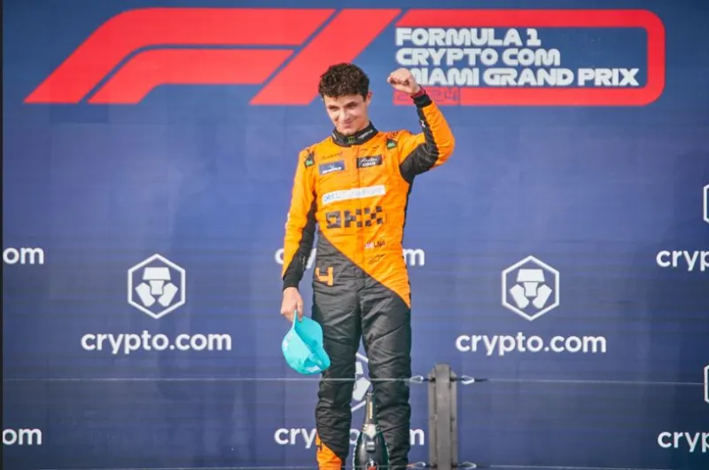 بعد حريق منزل ماكلارين.. لاندو نوريس يحتل المركز الأول في سباق جائزة إسبانيا الكبرى 