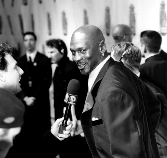 أيقونة رياضية، يخت فاخر: مايكل جوردان يخطف الأنظار بيخت بـ15 مليون دولار (فيديو)