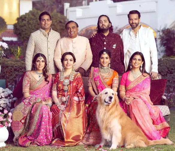 أنانت أمباني يخصص مرسيدس G لكلبه المحبوب (صور)