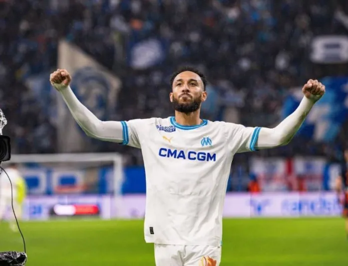 مارسيليا  يوافق على رحيل أوباميانج للدوري السعودي