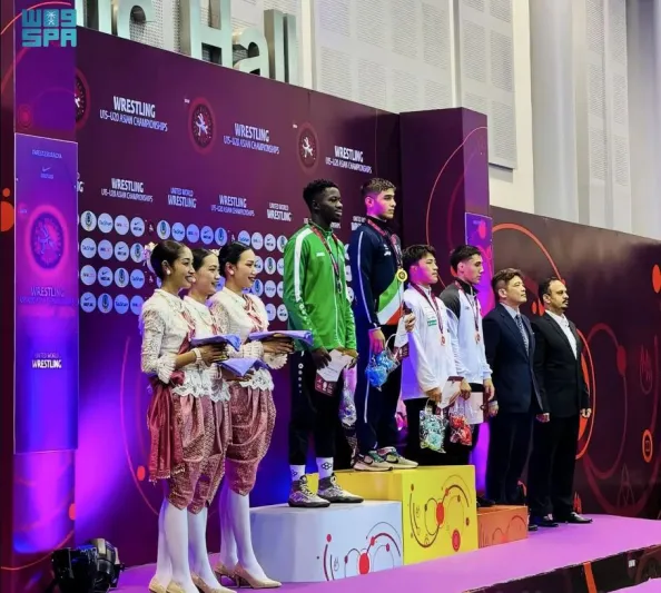 "جندو" لاعب المنتخب السعودي يحقق فضية آسيا للمصارعة الرومانية