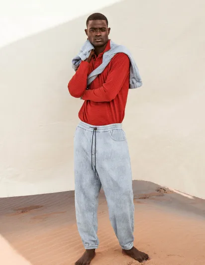 أخف وزنًا وأكثر إشراقًا… الصيف يتقاسم أناقته بين البحر والجبل