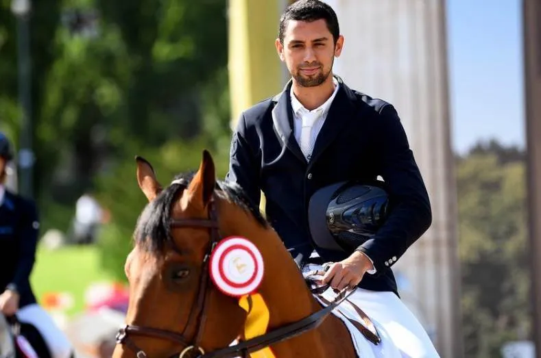 كم تبلغ ثروة الفارس المصري نائل نصار زوج ابنة بيل غيتس؟