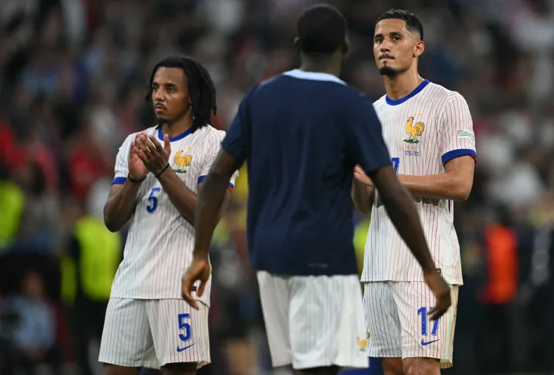 بعد خروج فرنسا من يورو 2024.. مبابي يعترف بسوء أدائه وديشان يتحمّل المسؤولية